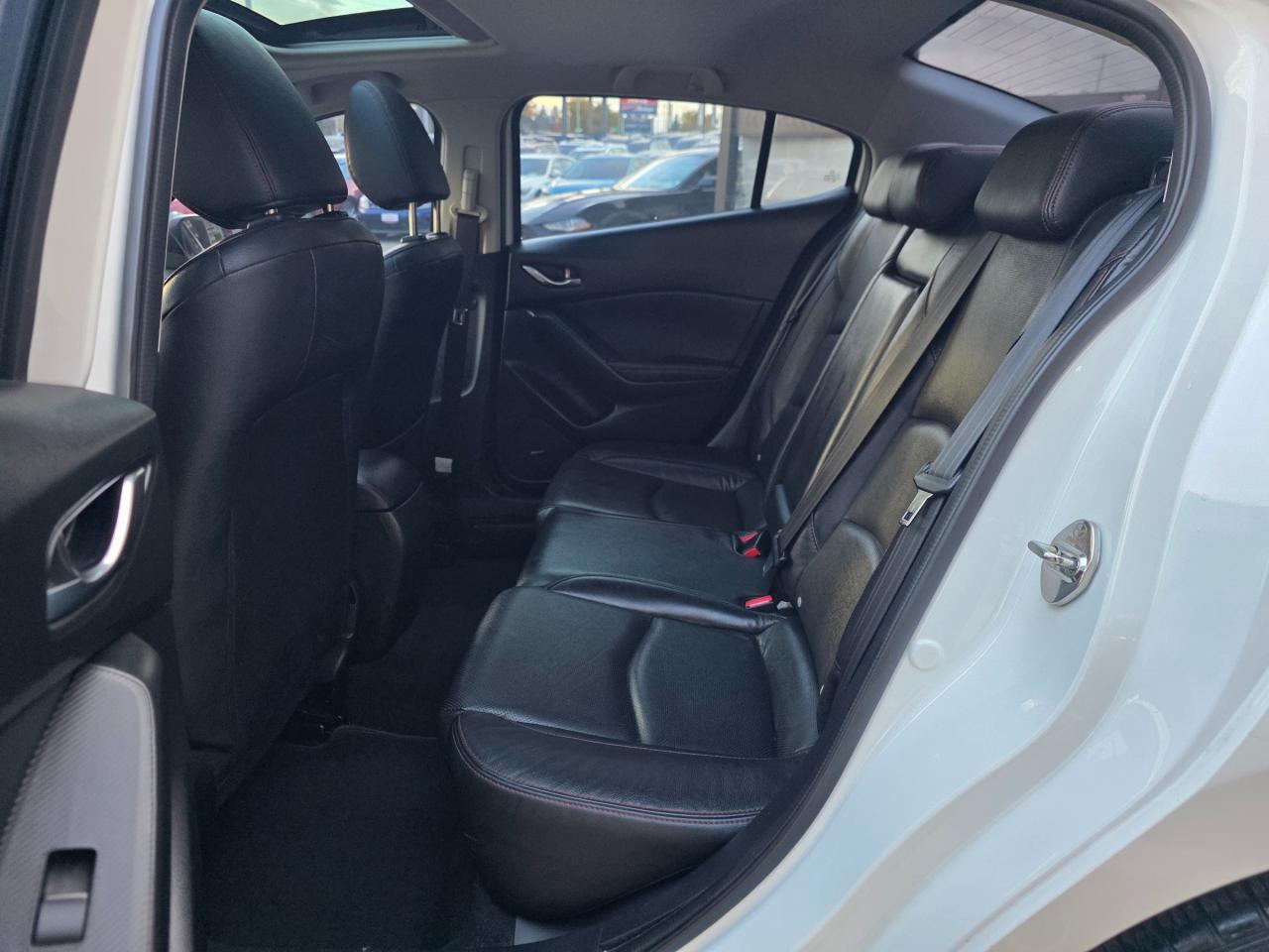 2015 Mazda MAZDA3 GT MANUAL | Leather | BOSE | Navi | Sunroof Photo