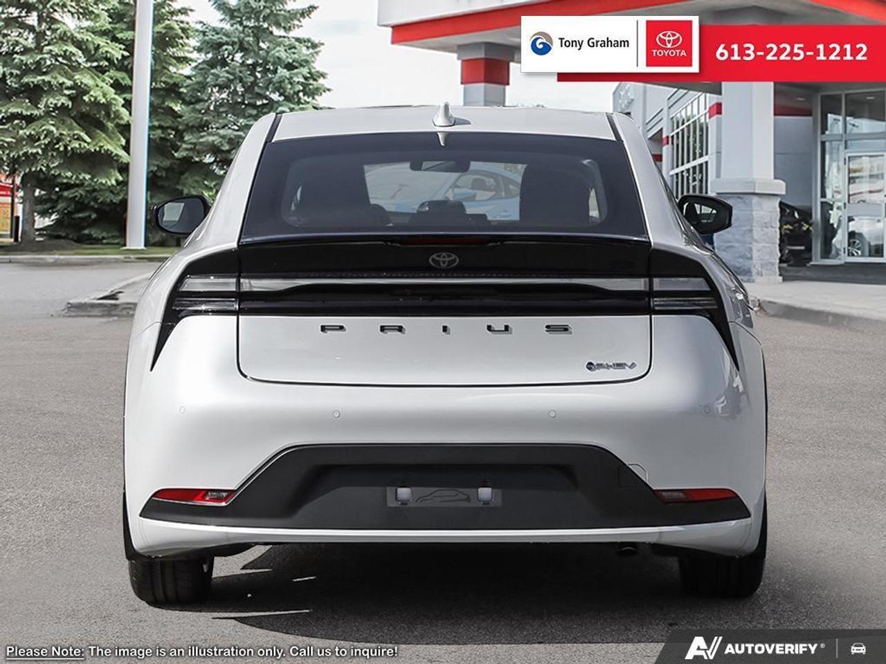 2026 Toyota Prius Plug-In Hybrid SE Photo4