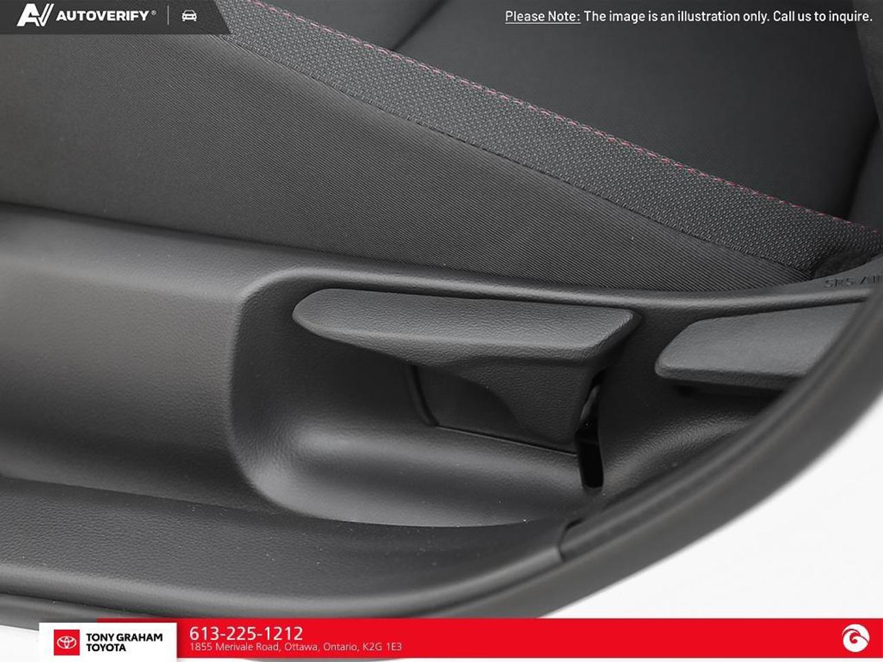 2026 Toyota Prius Plug-In Hybrid SE Photo