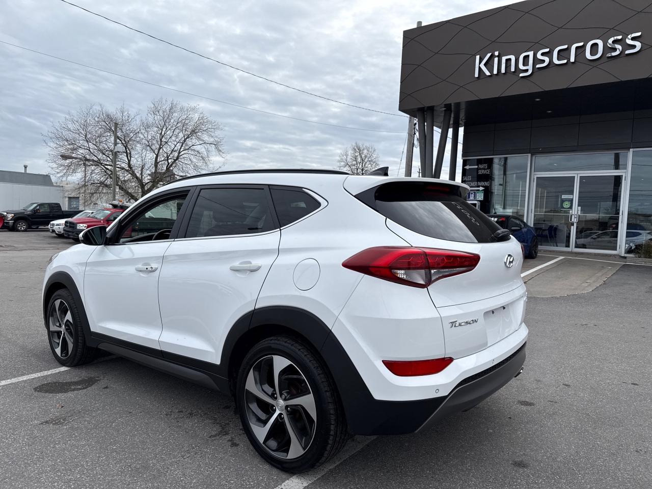 2016 Hyundai Tucson Limited Photo2