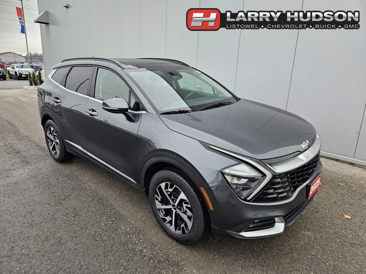 2025 Kia Sportage EX One Owner | AWD | Leather | Navigation | Sunroof | 18" Wheels Photo0