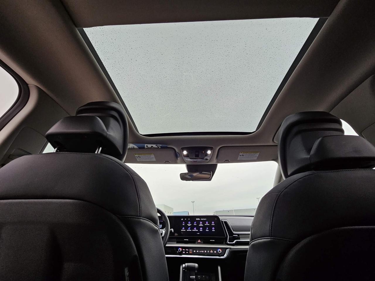 2025 Kia Sportage EX One Owner | AWD | Leather | Navigation | Sunroof | 18" Wheels Photo