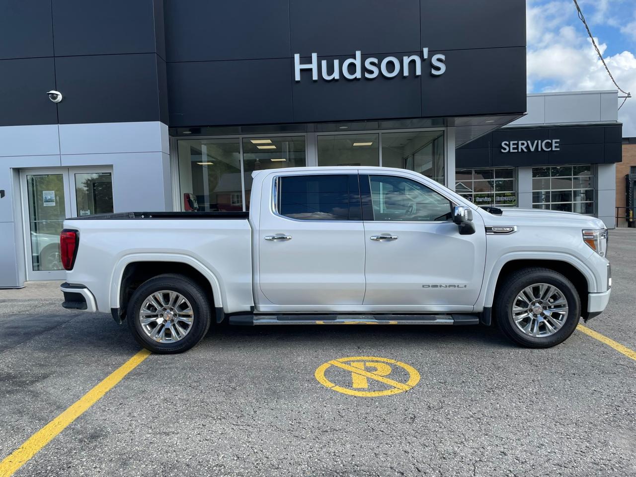 2021 GMC Sierra 1500 Denali HAL Certified | One Owner | Crew | Leather | Navigation | Sunroof | 20" Wheels Photo3
