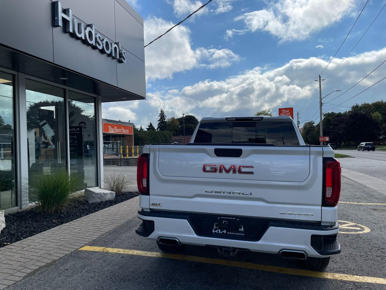 2021 GMC Sierra 1500 Denali HAL Certified | One Owner | Crew | Leather | Navigation | Sunroof | 20" Wheels Photo