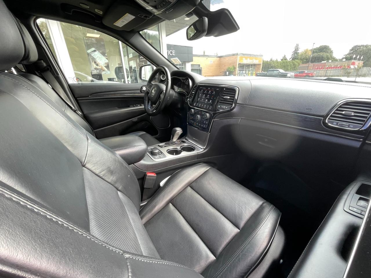 2019 Jeep Grand Cherokee Overland HAL Certified | One Owner | High Altitude | AWD | Leather | Navigation | Sunroof | 20" Wheels Photo