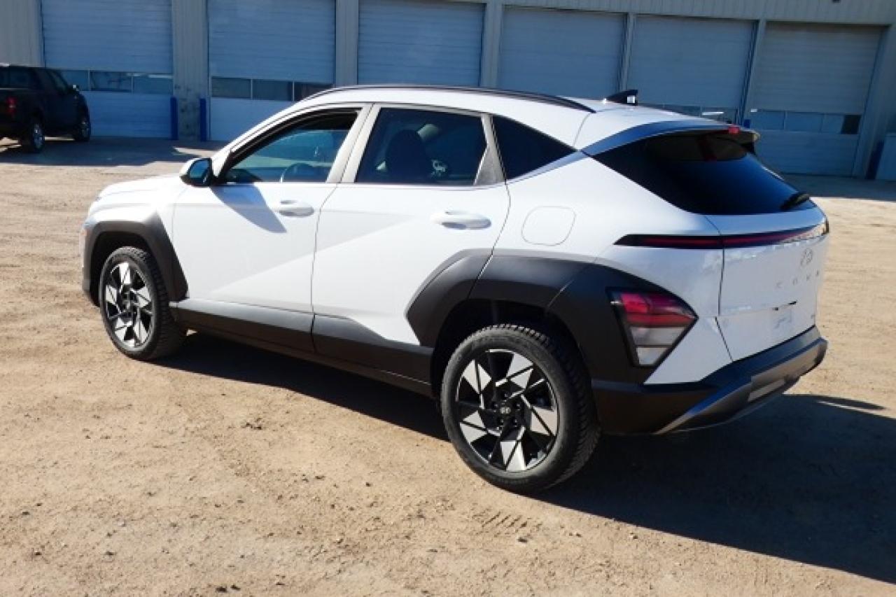 2024 Hyundai KONA Preferred w/Htd Leather, S/R, BUC - Photo #8