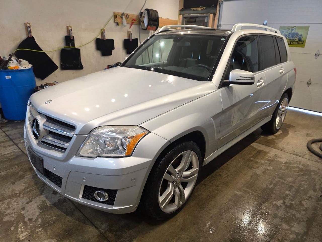 2011 Mercedes-Benz GLK-Class GLK 350 - Photo #2
