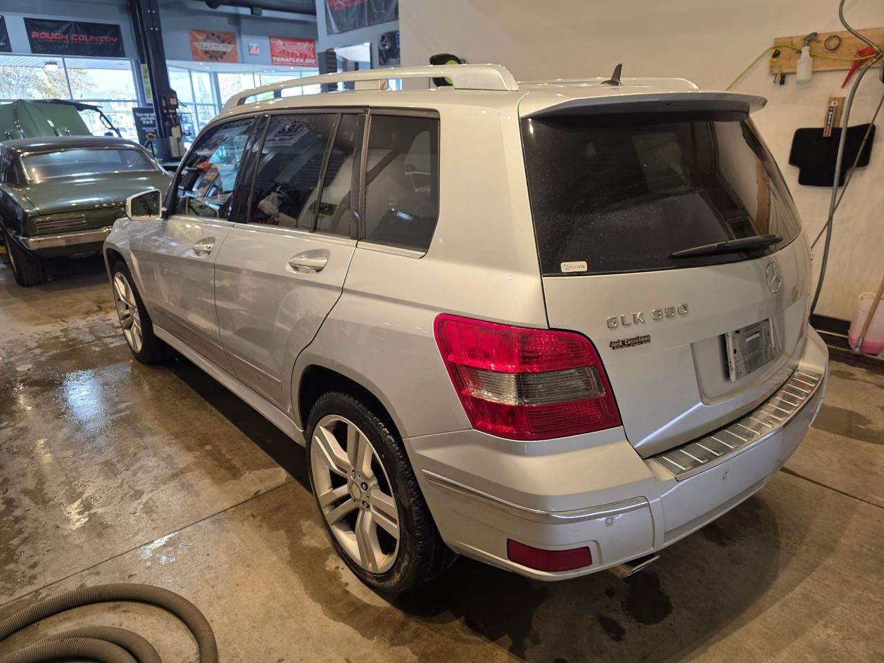 2011 Mercedes-Benz GLK-Class GLK 350 - Photo #3