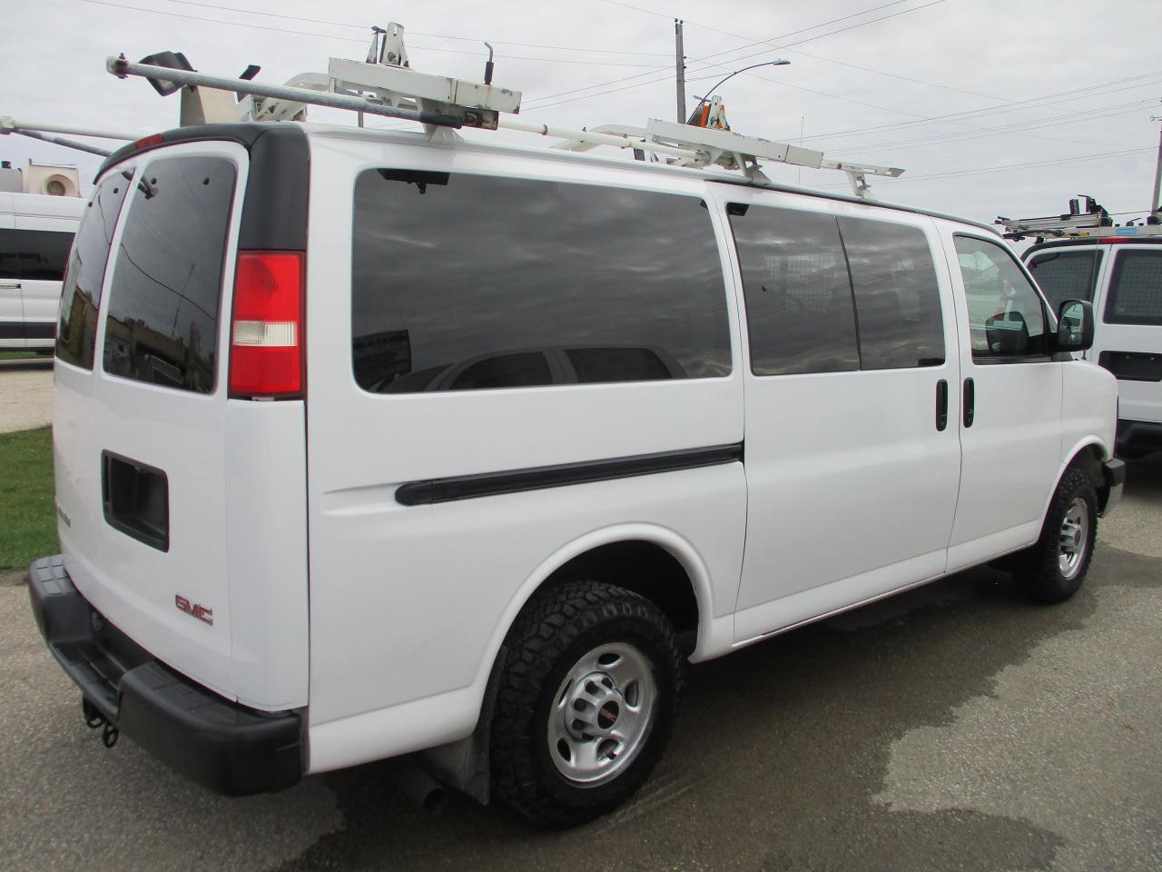2007 GMC Savana Cargo Van RWD 2500 155" - Photo #5