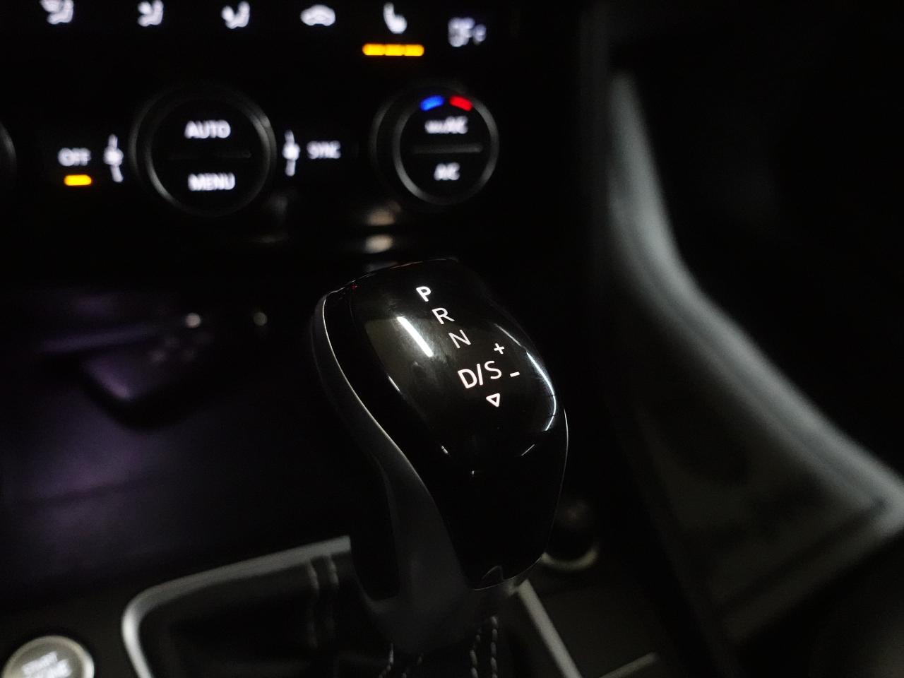 2022 Volkswagen Jetta HIGHLINE | Nav | Leather | Panoroof | DigitalDash