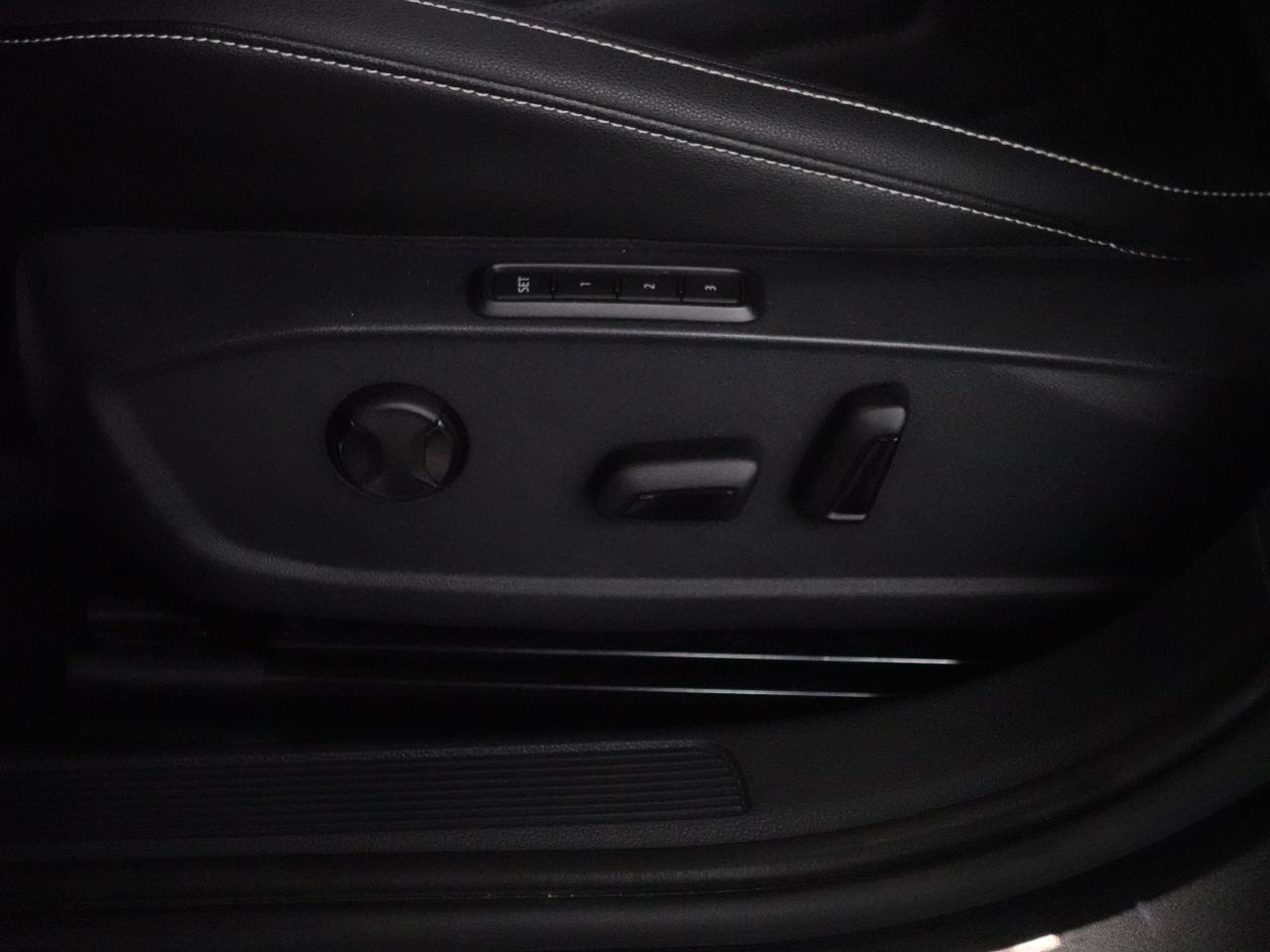 2022 Volkswagen Jetta HIGHLINE | Nav | Leather | Panoroof | DigitalDash