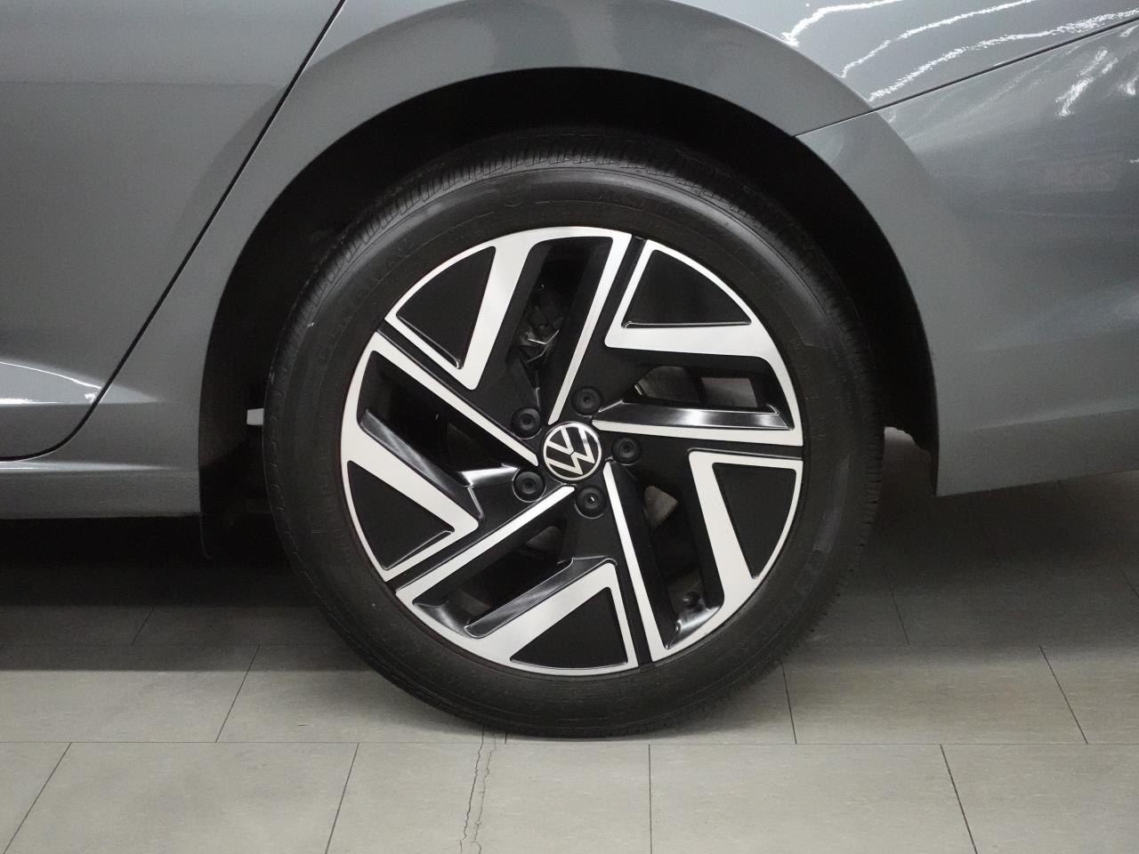 2022 Volkswagen Jetta HIGHLINE | Nav | Leather | Panoroof | DigitalDash Photo