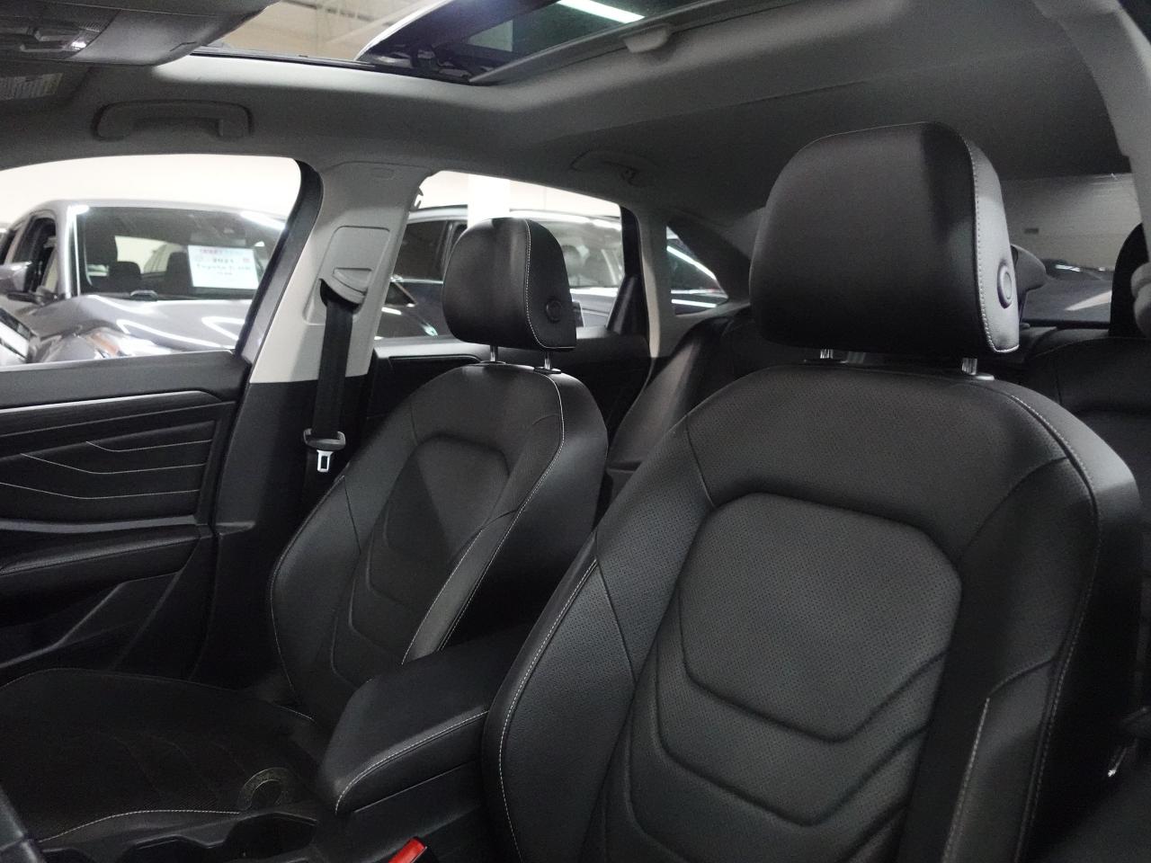 2022 Volkswagen Jetta HIGHLINE | Nav | Leather | Panoroof | DigitalDash