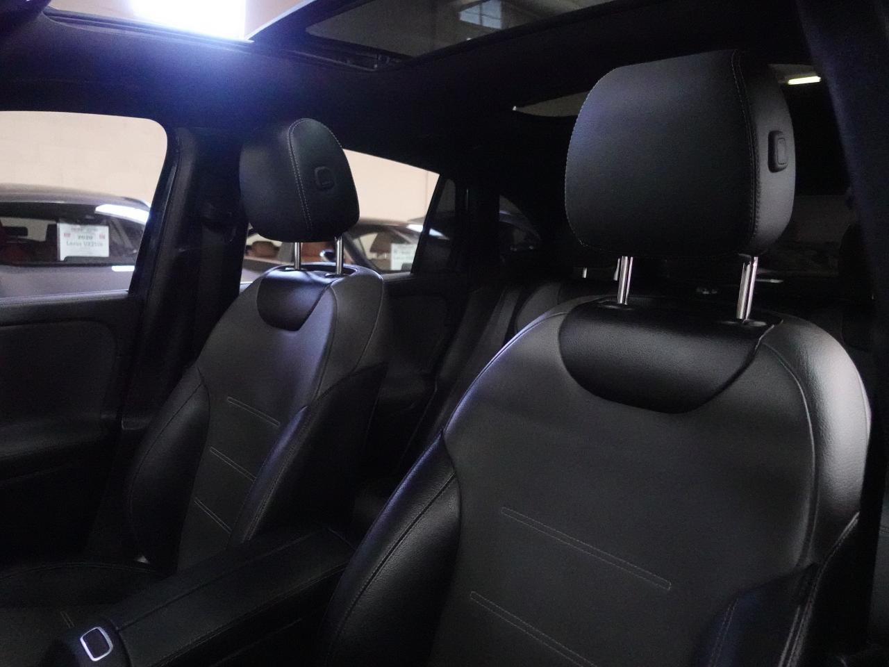 2021 Mercedes-Benz GLA GLA35 AMG | 4MATIC | Nav | Panoroof | AmbientLight