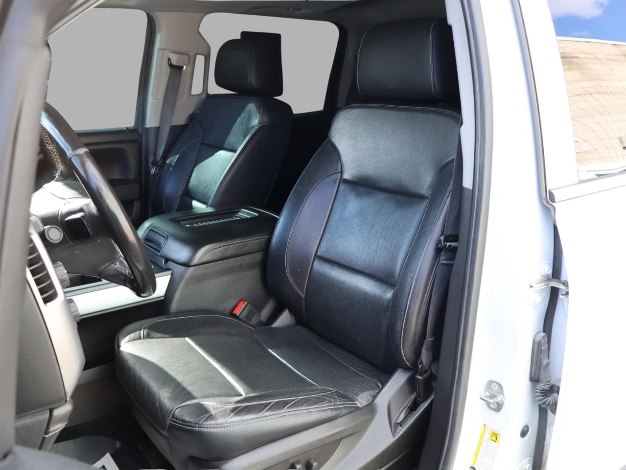 2018 Chevrolet Silverado 1500 V8 LTZ CREW 4WD CERTIFIED CAMERA NAV BLUETOOTH LEATHER HEATED SEATS SUNROOF CRUISE ALLOYS - Photo #12