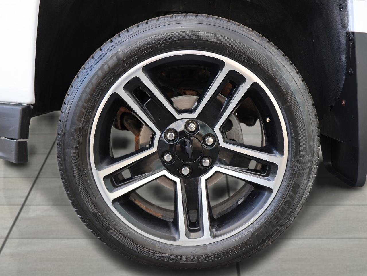 2018 Chevrolet Silverado 1500 V8 LTZ CREW 4WD CERTIFIED CAMERA NAV BLUETOOTH LEATHER HEATED SEATS SUNROOF CRUISE ALLOYS - Photo #37