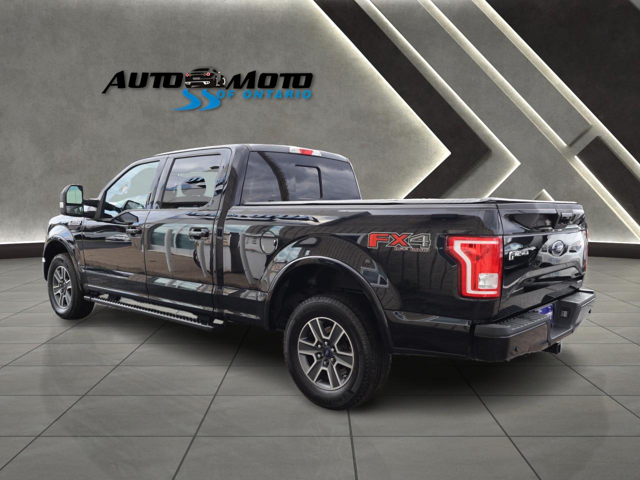 2016 Ford F-150 V8 FX4 CREW 4WD CERTIFIED *ACCIDENT FREE*FORD MAINTAIN* CAMERA NAV BLUETOOTH HEATED SEATS CRUISE ALLOYS - Photo #4