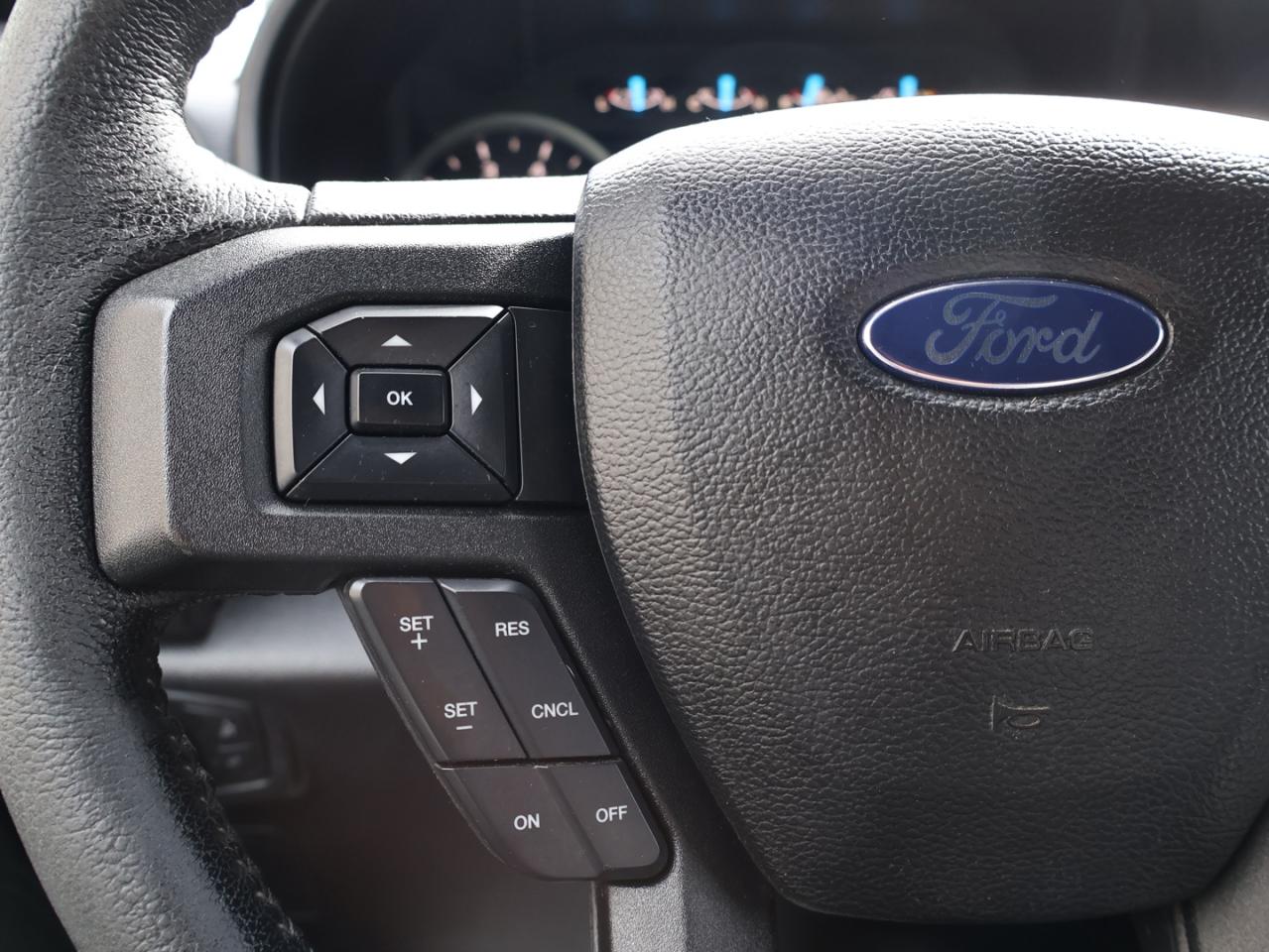 2016 Ford F-150 V8 FX4 CREW 4WD CERTIFIED *ACCIDENT FREE*FORD MAINTAIN* CAMERA NAV BLUETOOTH HEATED SEATS CRUISE ALLOYS - Photo #26