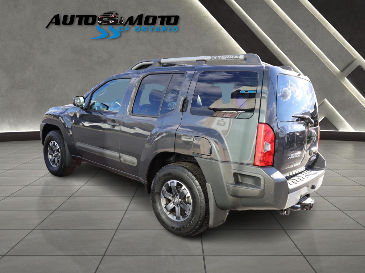 2015 Nissan Xterra V6 PRO-4X 4WD CERTIFIED *ACCIDENT FREE*1 OWNER* CAMERA NAV BLUETOOTH LEATHER HEATED SEATS CRUISE ALLOYS - Photo #4