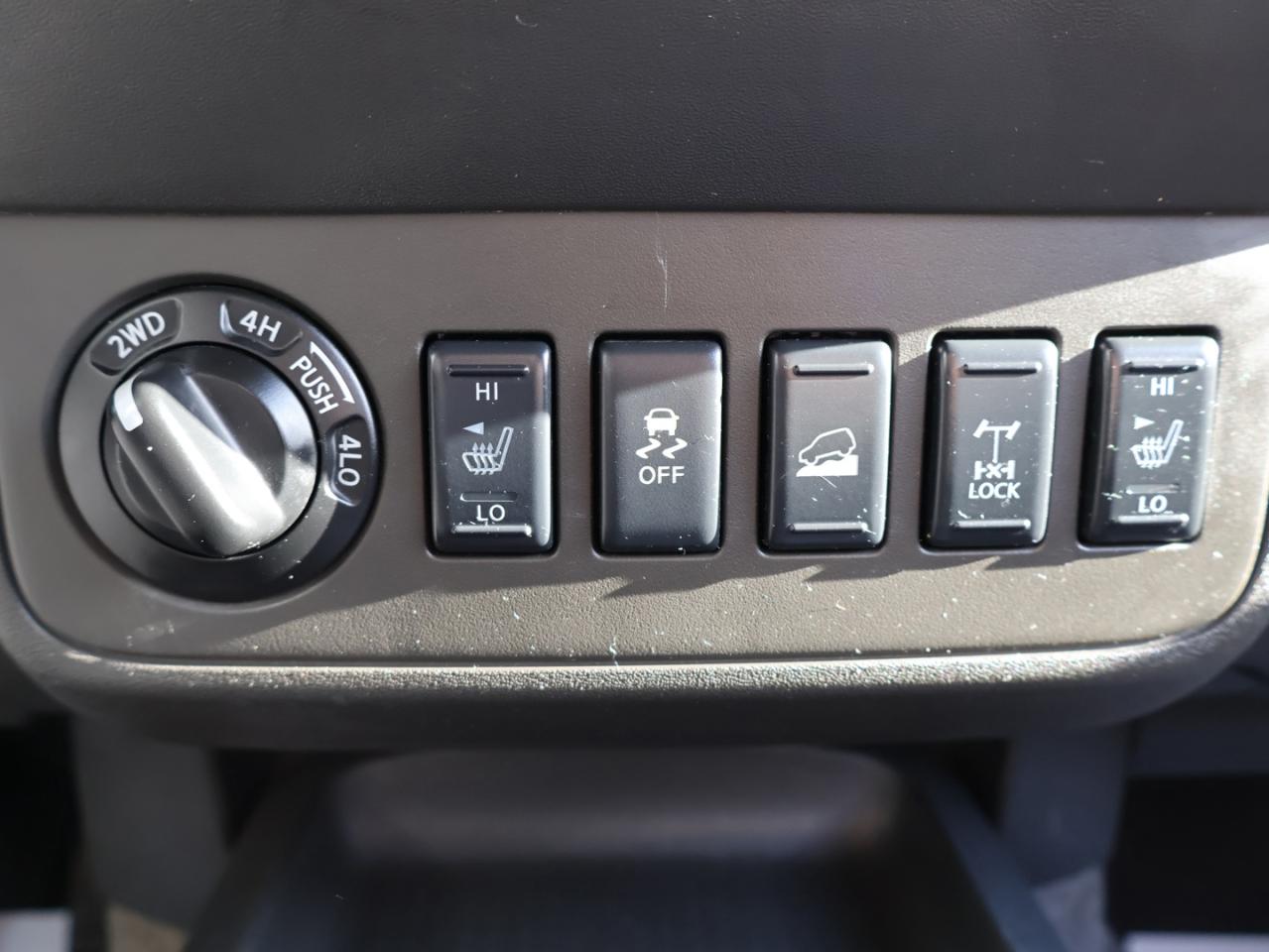 2015 Nissan Xterra V6 PRO-4X 4WD CERTIFIED *ACCIDENT FREE*1 OWNER* CAMERA NAV BLUETOOTH LEATHER HEATED SEATS CRUISE ALLOYS - Photo #16