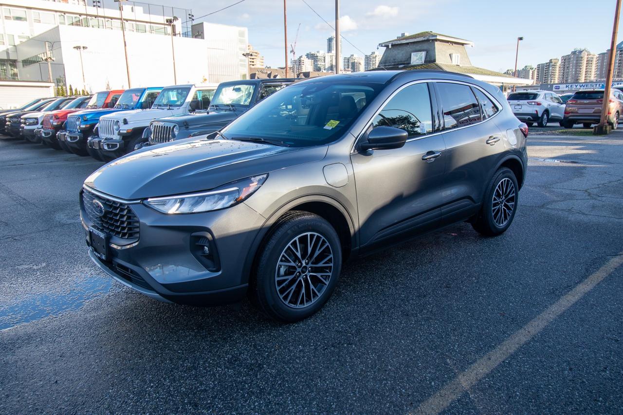 2026 Ford Escape PHEV FWD Hybrid Photo1