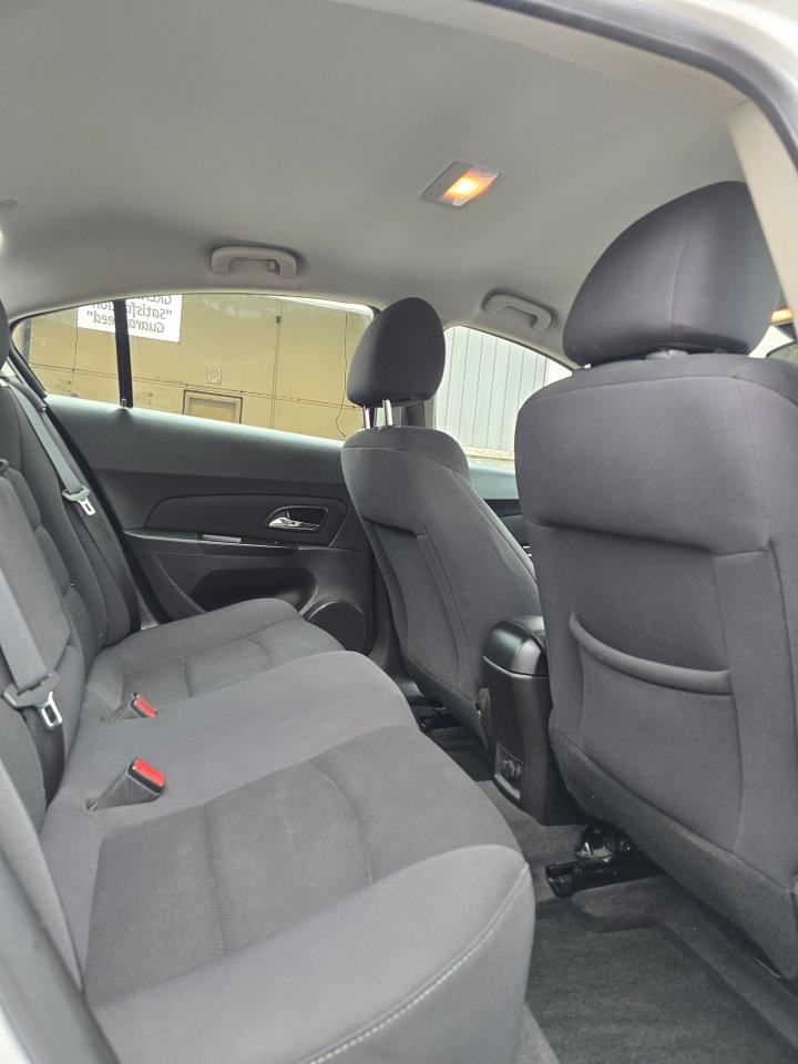 2013 Chevrolet Cruze 4dr Sdn LT Turbo w/1SA - Photo #9