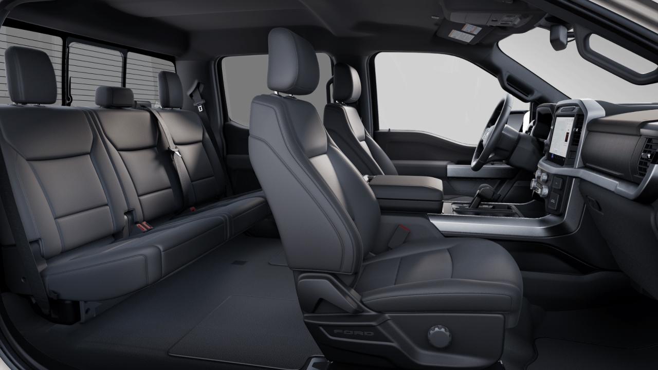 2025 Ford F-150 XLT Supercrew Black Pack 303A 4x4 Photo