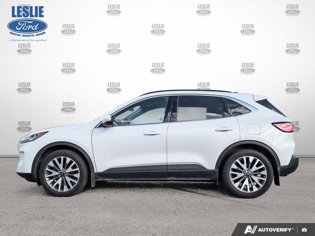 2020 Ford Escape Titanium Hybrid AWD Photo2