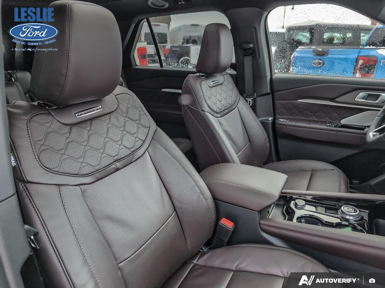 2026 Ford Explorer Platinum 4WD Photo