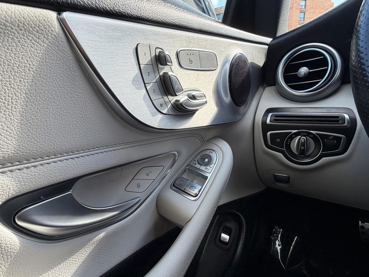 2018 Mercedes-Benz C-Class C300 4MATIC COUPE - Photo #21