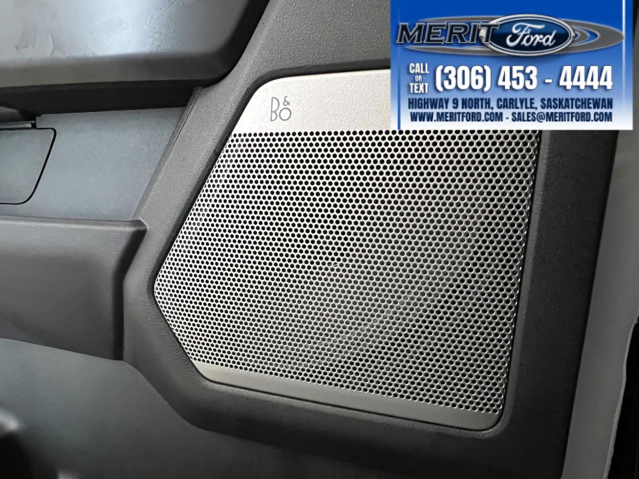 2025 Ford F-150 Lariat Photo5