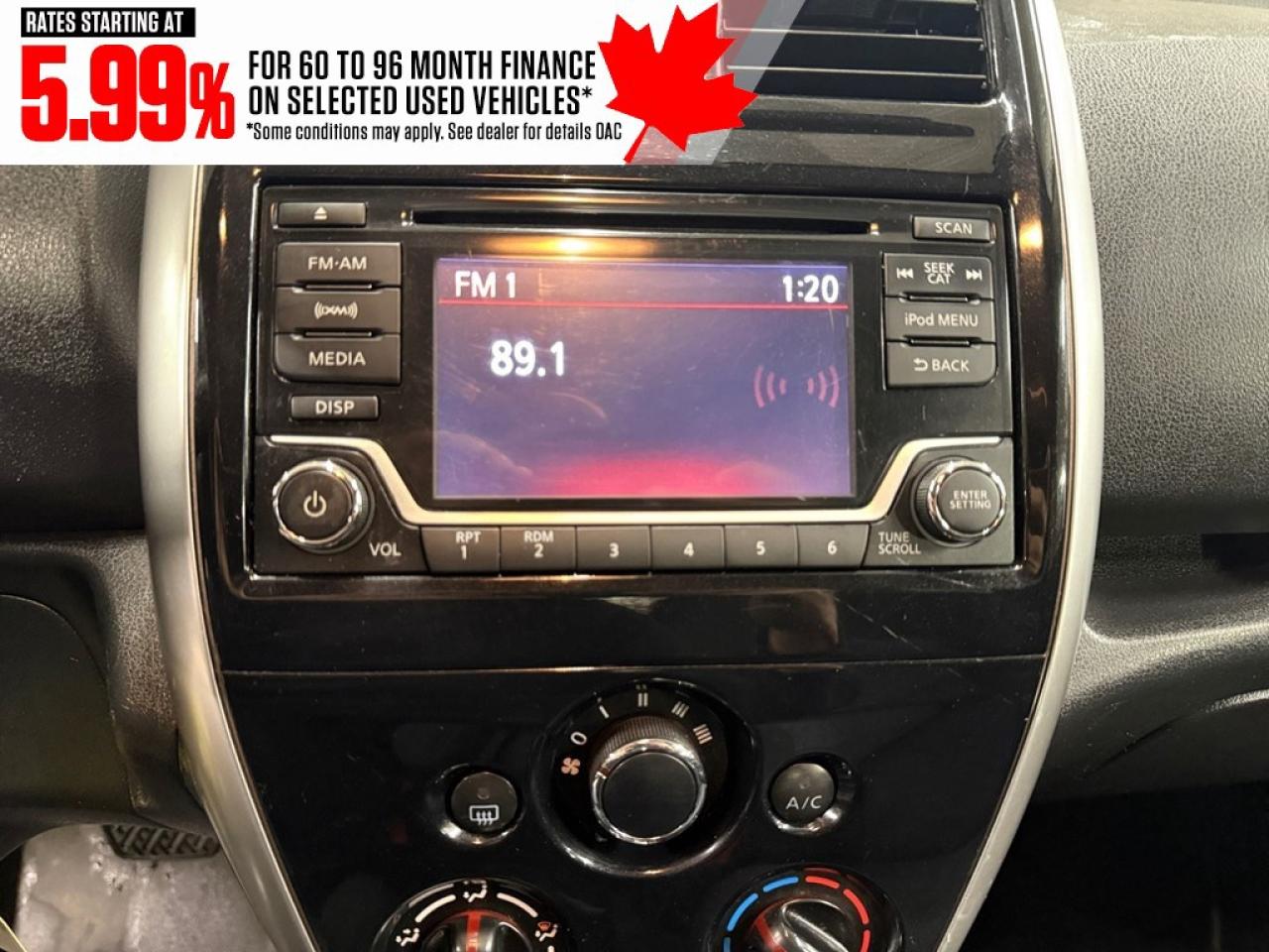 2018 Nissan Versa NOTE SV CVT Photo