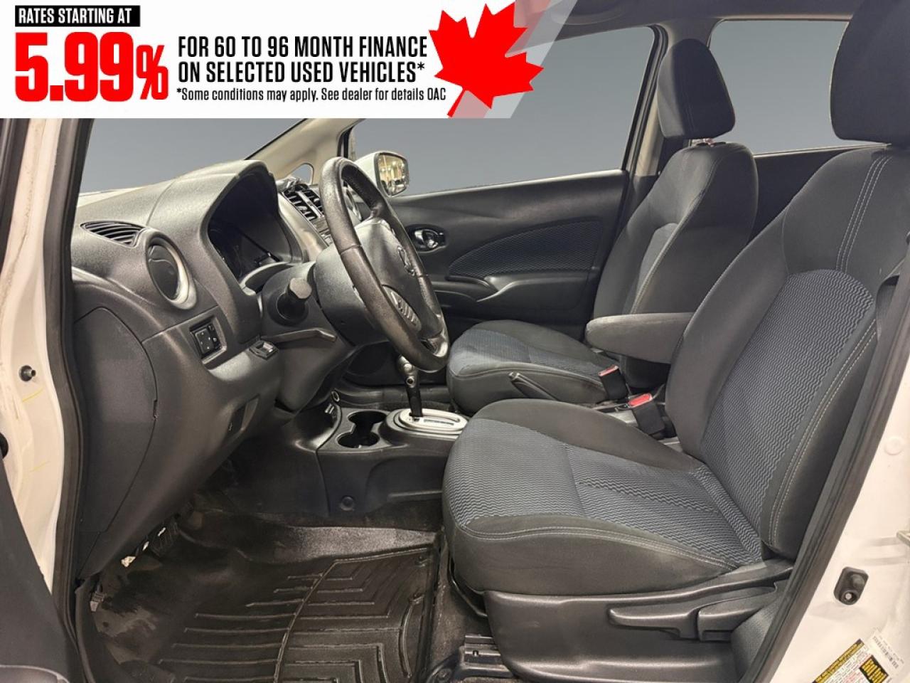 2018 Nissan Versa NOTE SV CVT Photo