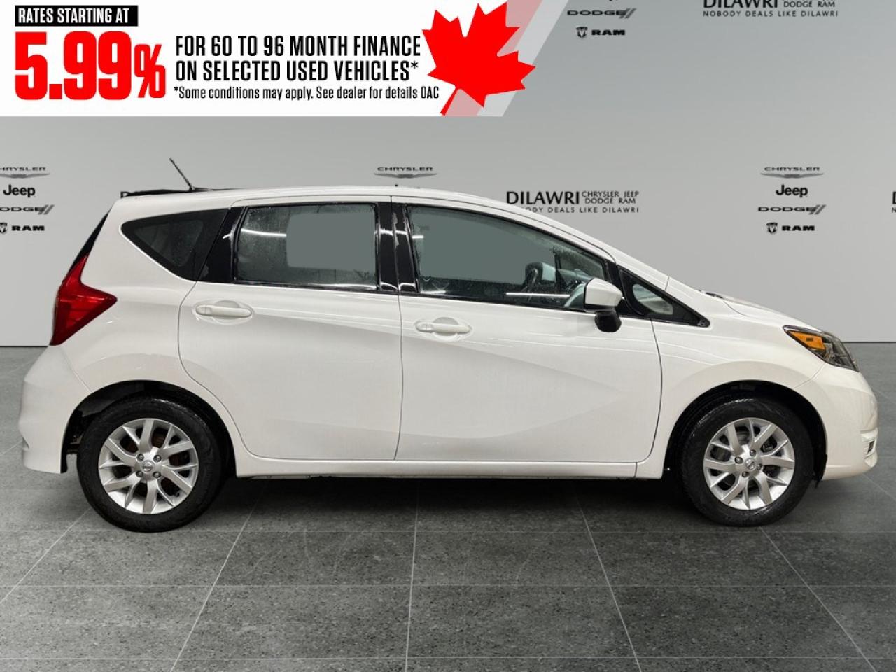 2018 Nissan Versa NOTE SV CVT Photo