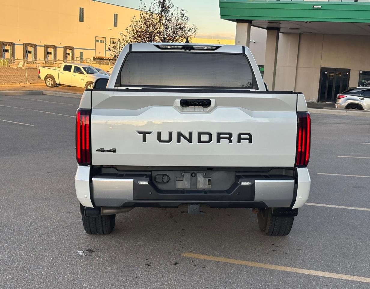 2023 Toyota Tundra Limited  Photo2