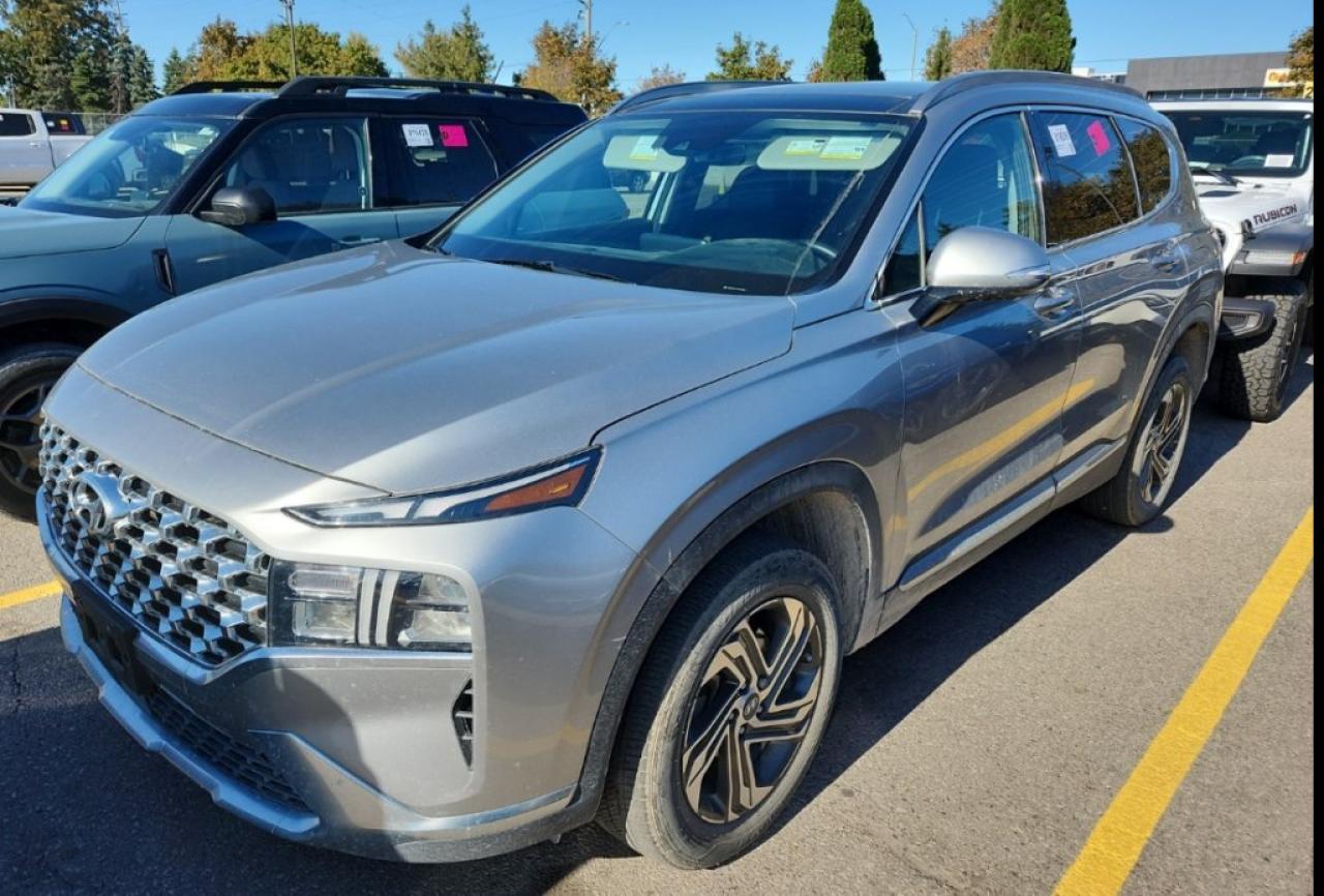 Used 2023 Hyundai Santa Fe Preferred AWD for sale in Orléans, ON