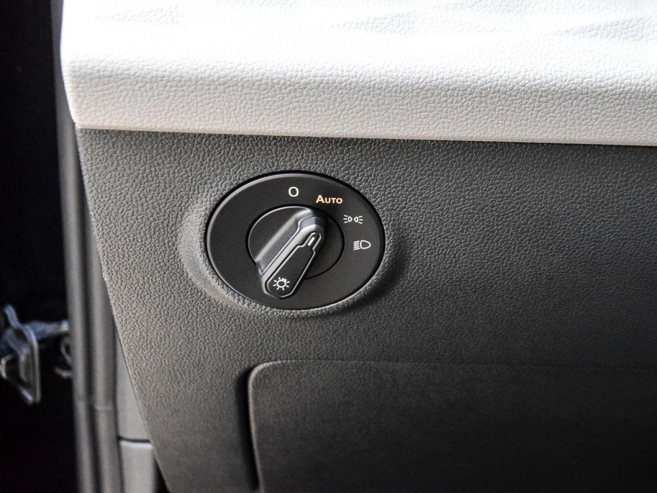 2024 Volkswagen Taos Trendline |TRENDLINE|4MOTIONAWD|HSEAT|BSPOT|7.0TOUCH|1.5T| Photo