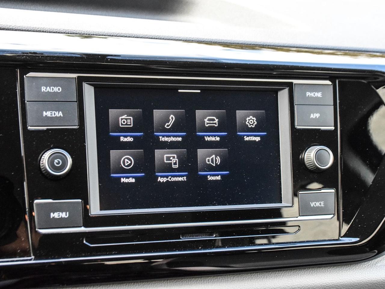 2024 Volkswagen Taos Trendline |TRENDLINE|4MOTIONAWD|HSEAT|BSPOT|7.0TOUCH|1.5T| Photo