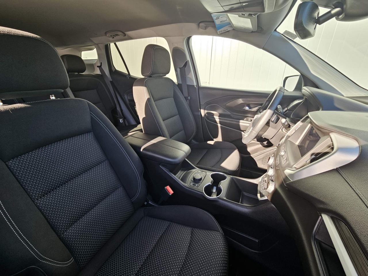 2024 GMC Terrain SLE One Owner | FWD | Elevation | 19" Wheels Photo