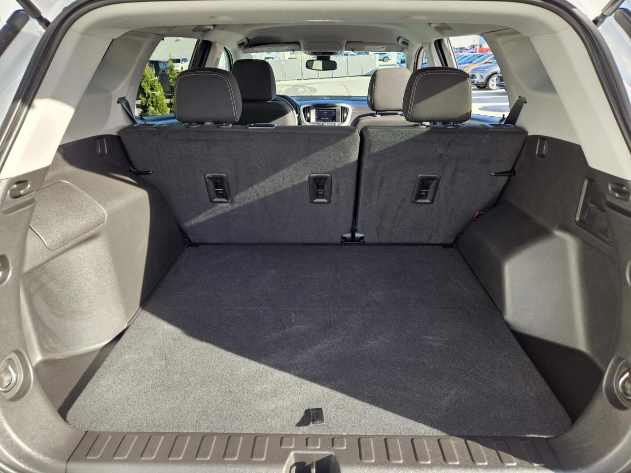 2024 GMC Terrain SLE One Owner | FWD | Elevation | 19" Wheels Photo