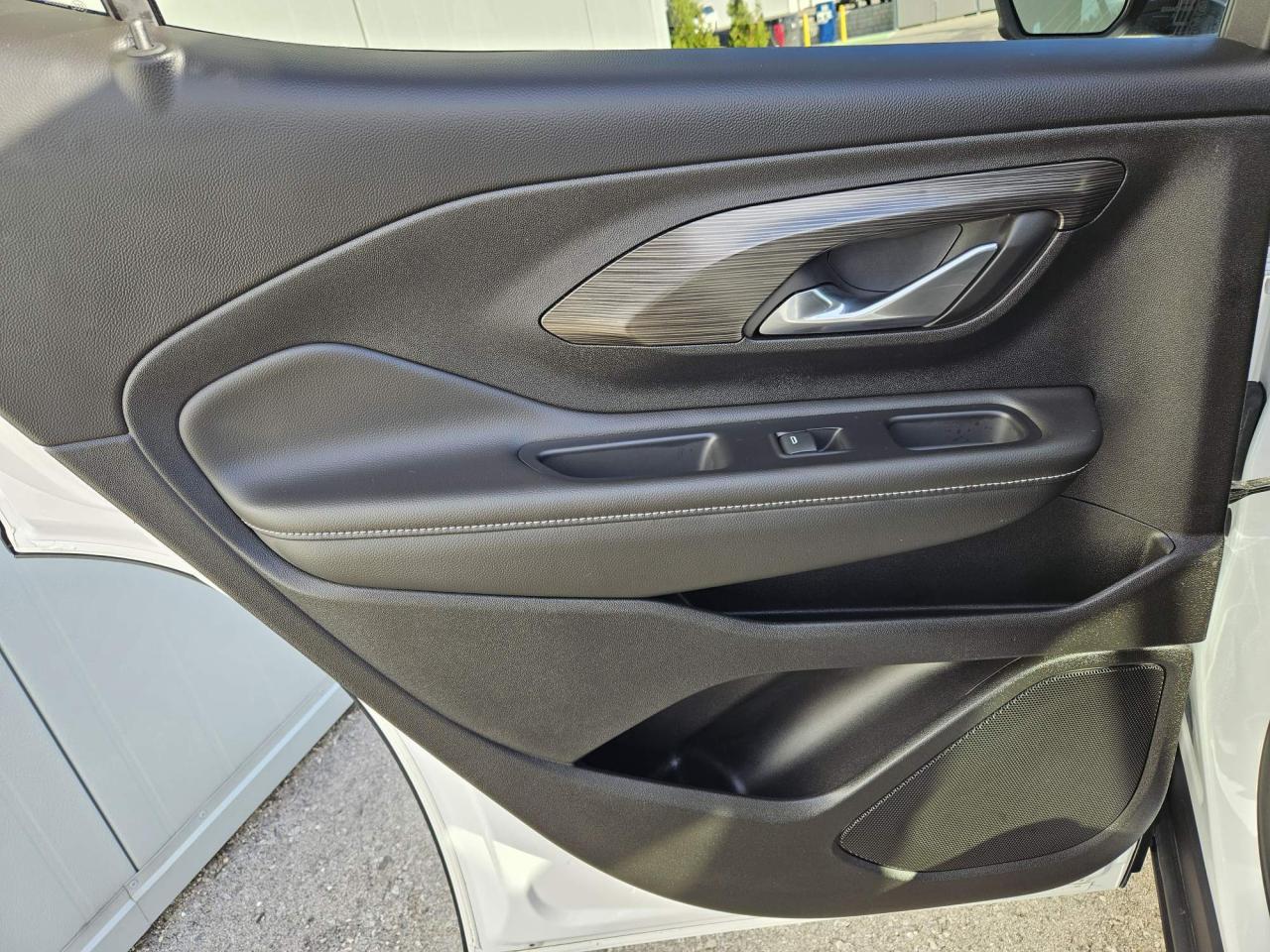 2024 GMC Terrain SLE One Owner | FWD | Elevation | 19" Wheels Photo