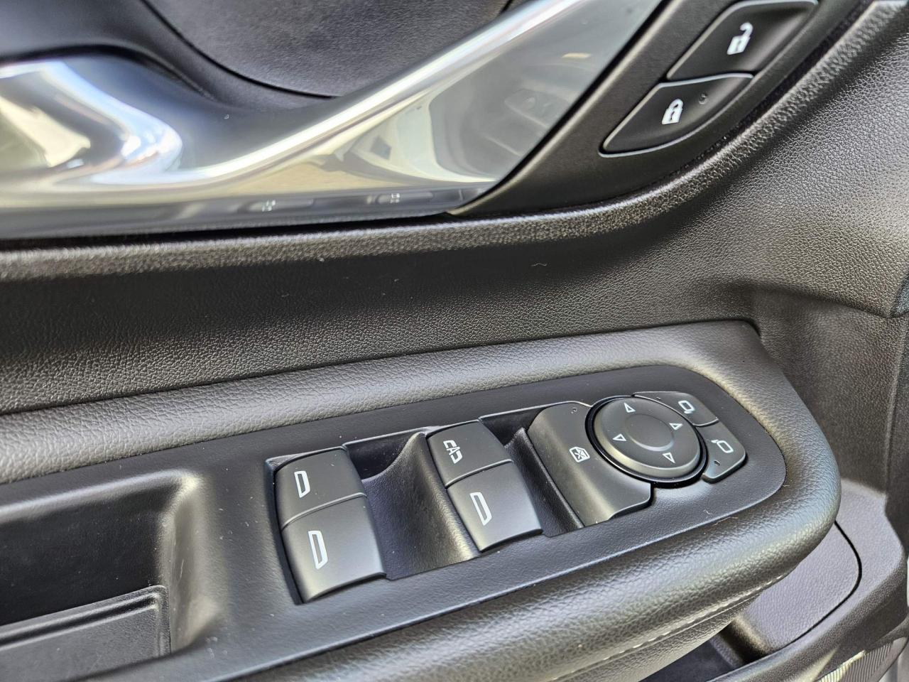 2024 GMC Terrain SLE One Owner | FWD | Elevation | 19" Wheels Photo