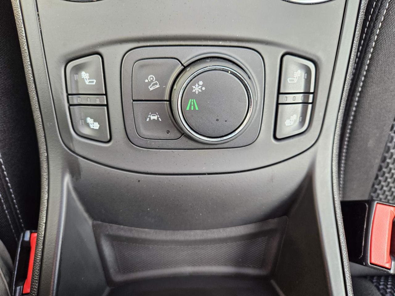 2024 GMC Terrain SLE One Owner | FWD | Elevation | 19" Wheels Photo