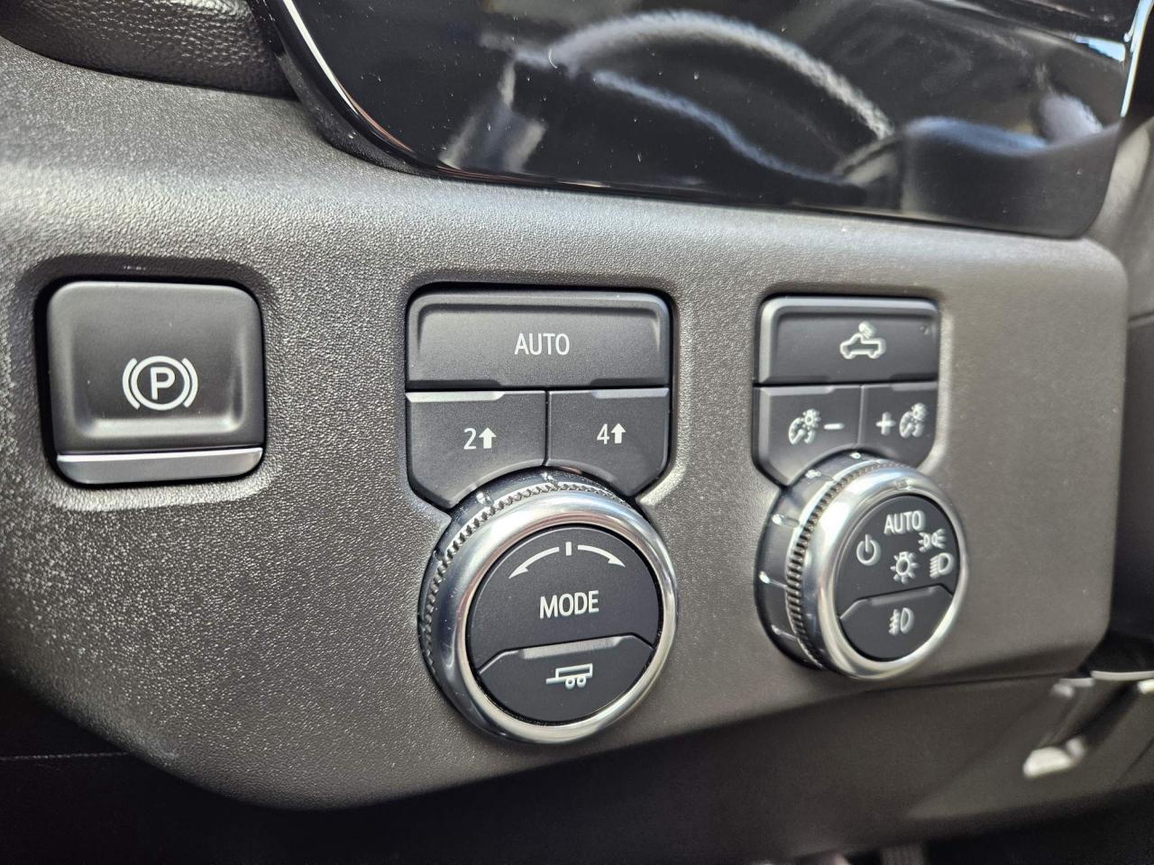 2025 GMC Sierra 1500 Elevation One Owner| Crew | 20" Wheels Photo