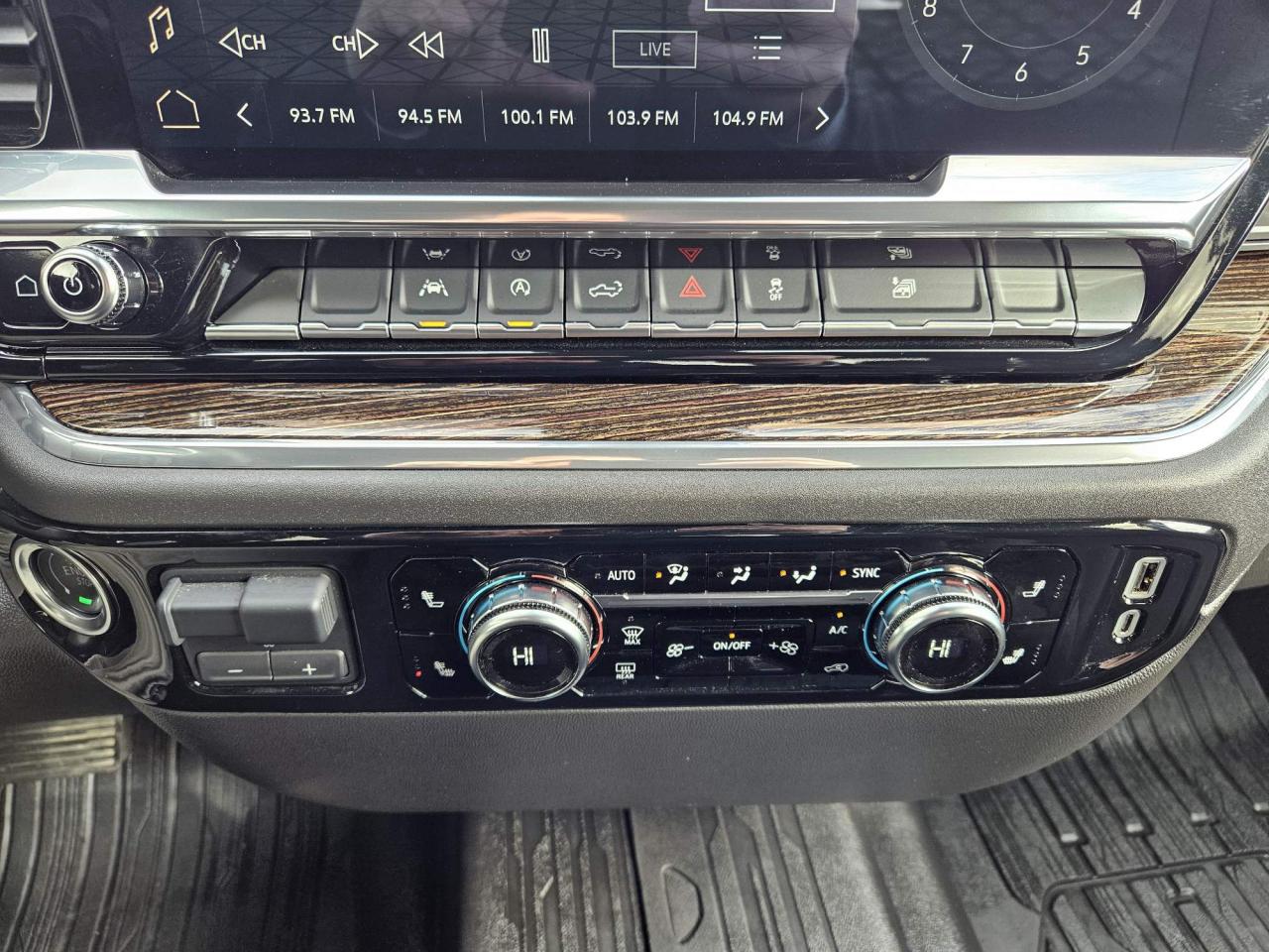 2025 GMC Sierra 1500 Elevation One Owner| Crew | 20" Wheels Photo