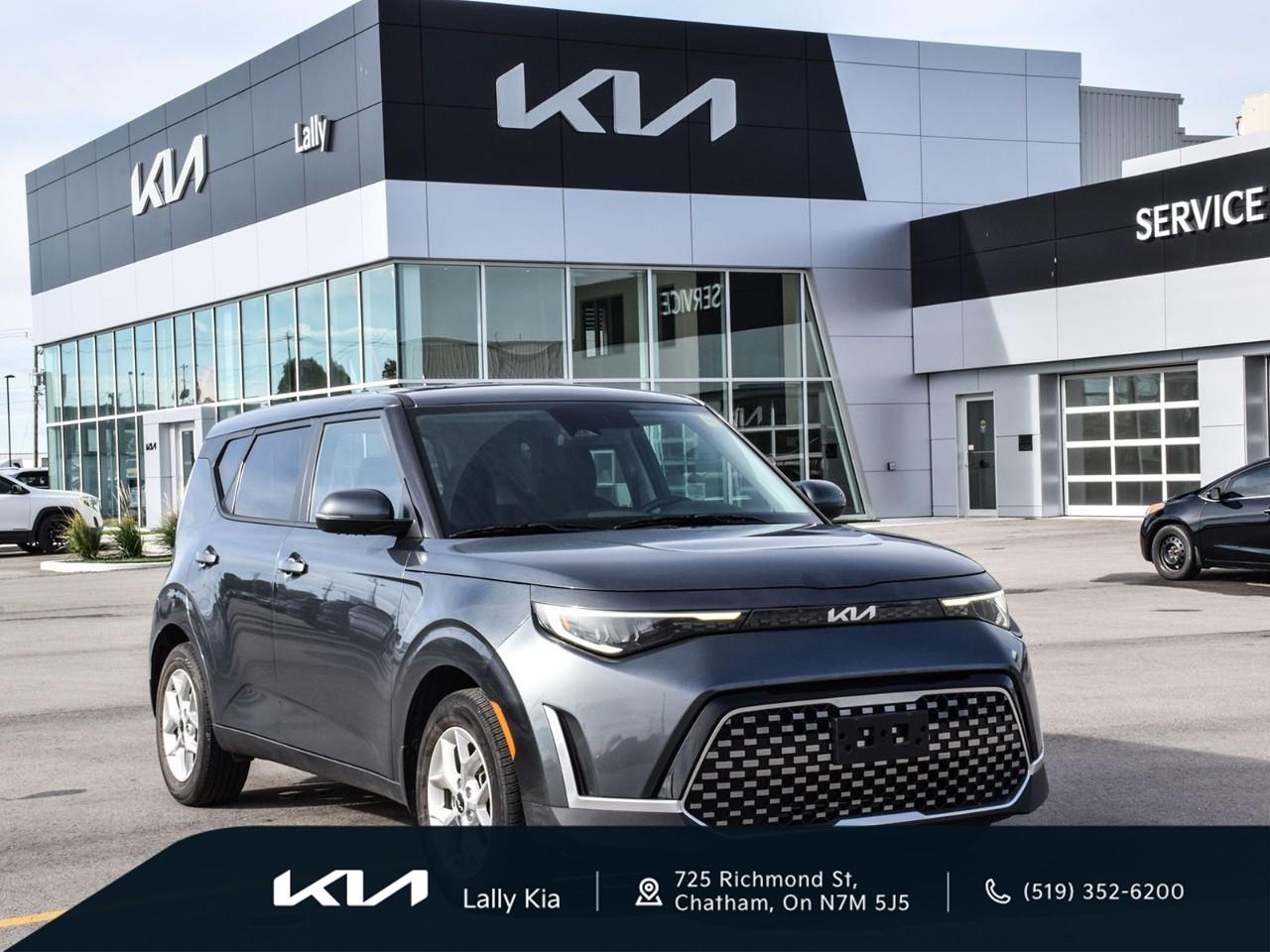 2024 Kia Soul EX New Arrival | Low KMs | Clean CarFax | Heated Seats Photo0