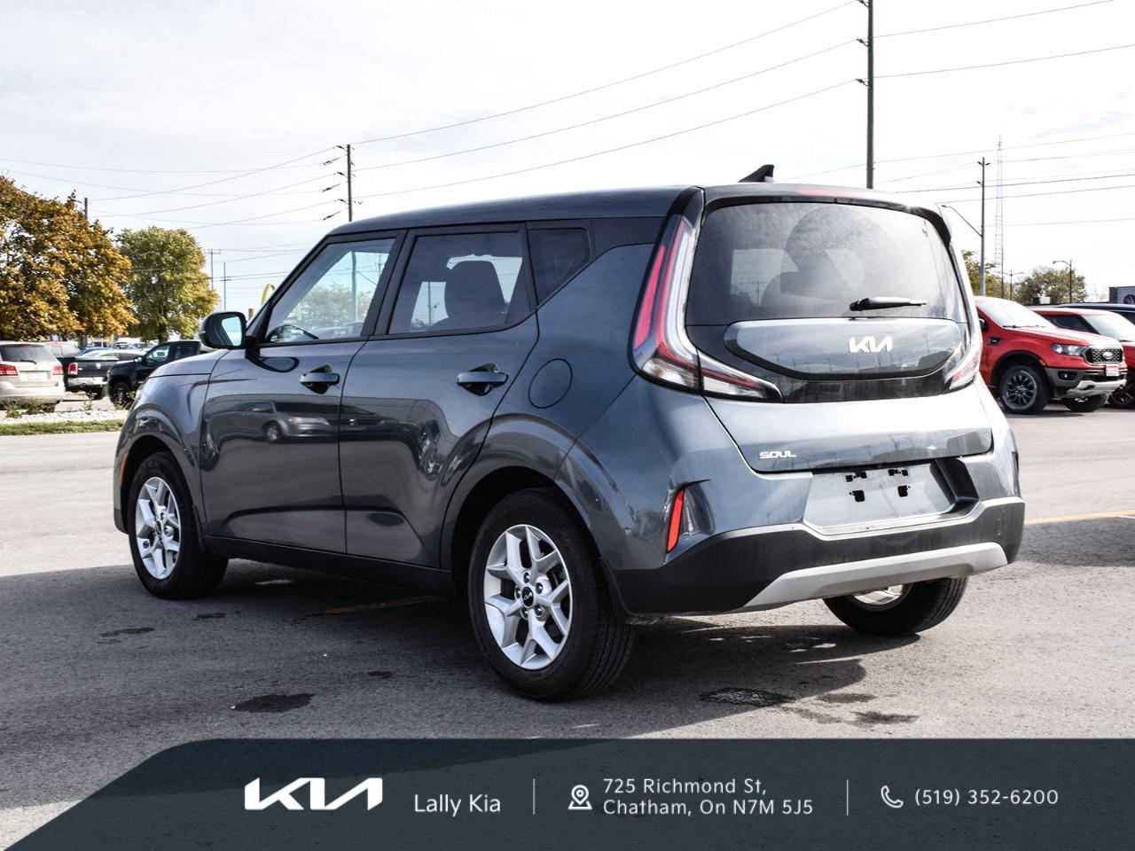 2024 Kia Soul EX New Arrival | Low KMs | Clean CarFax | Heated Seats Photo