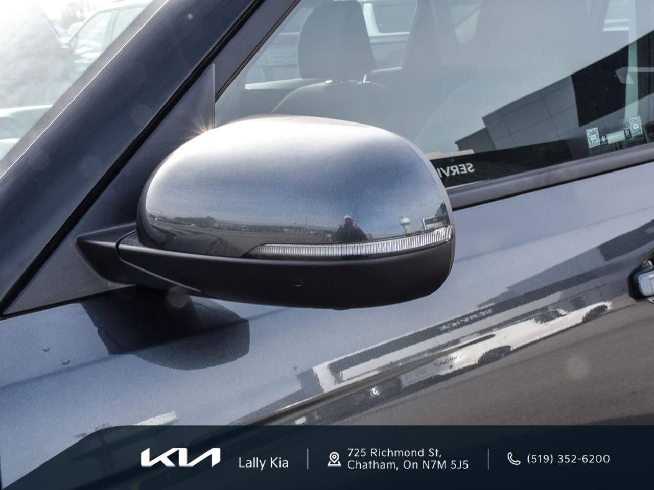 2024 Kia Soul EX New Arrival | Low KMs | Clean CarFax | Heated Seats Photo