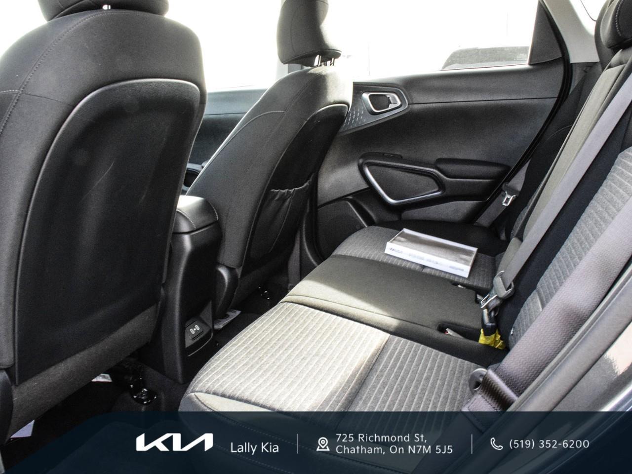 2024 Kia Soul EX New Arrival | Low KMs | Clean CarFax | Heated Seats Photo