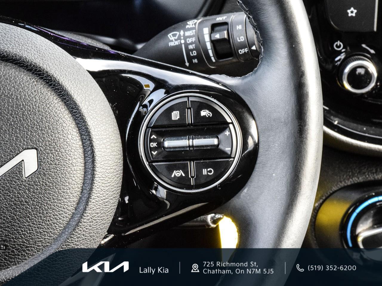 2024 Kia Soul EX New Arrival | Low KMs | Clean CarFax | Heated Seats Photo